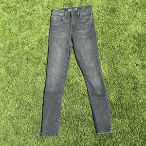 Black skinny jeans